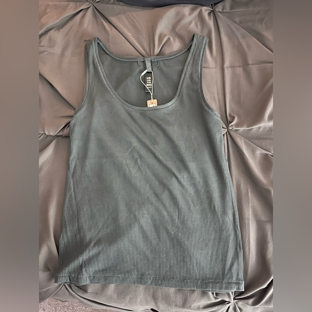 SKIMS Limited Edition Tank Top in Dark Green